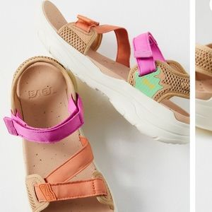 Teva Zymic in “Latte/Prism Multi”